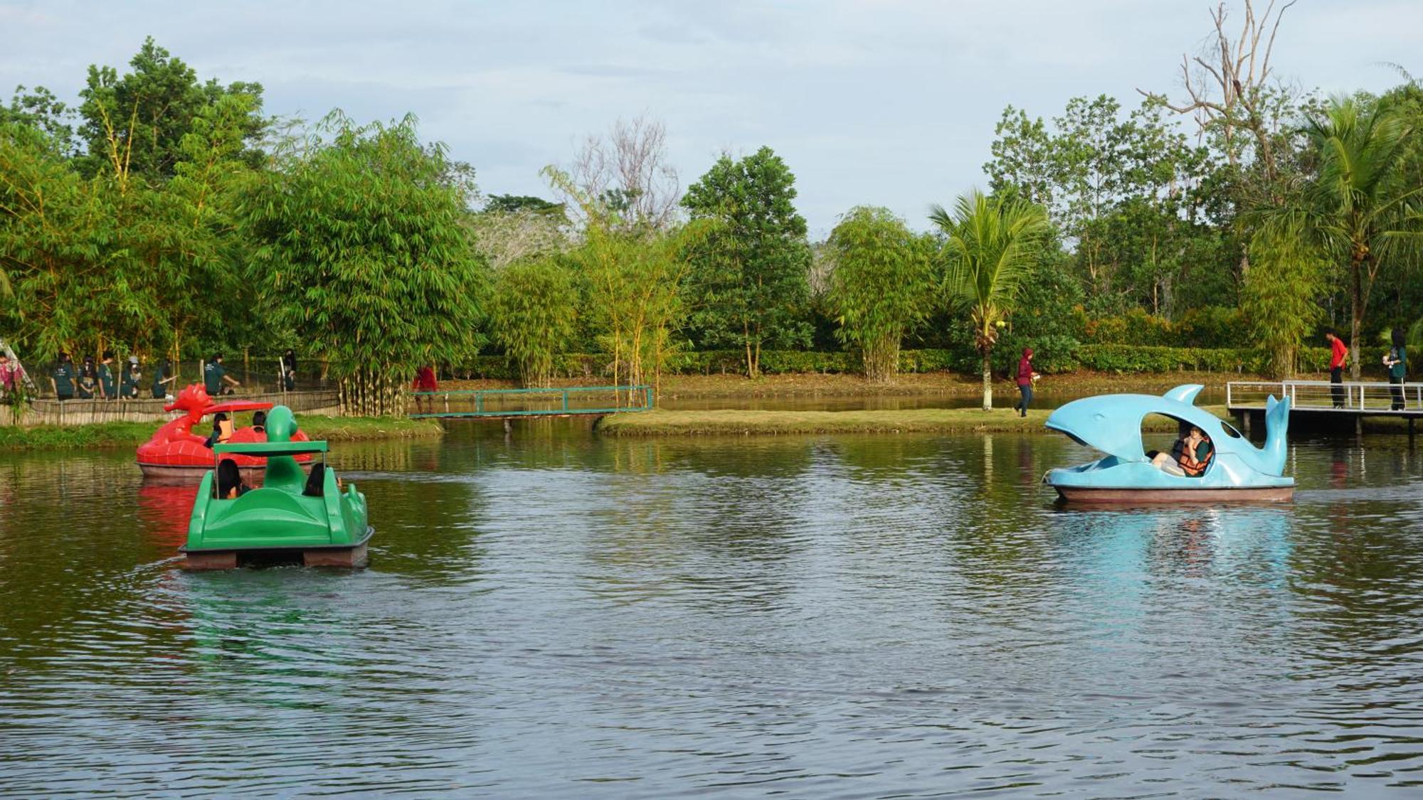 "D'Bamboo Kamp" Desa Wisata Ekang Lagoi Extérieur photo